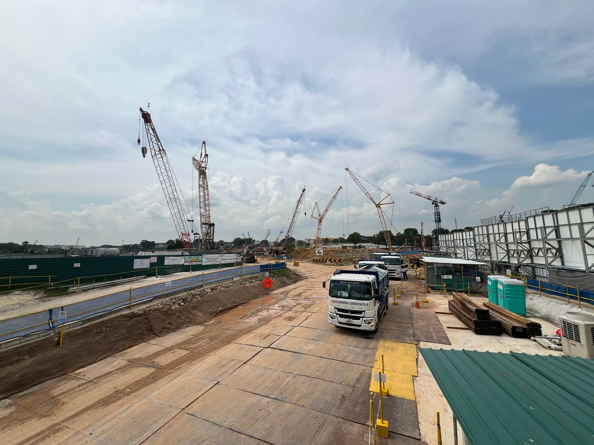 Plant and cranes across an active site
